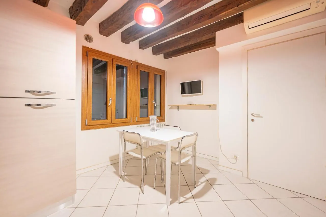 Apartment San Marco Suite - 5 Min From San Marco Venice